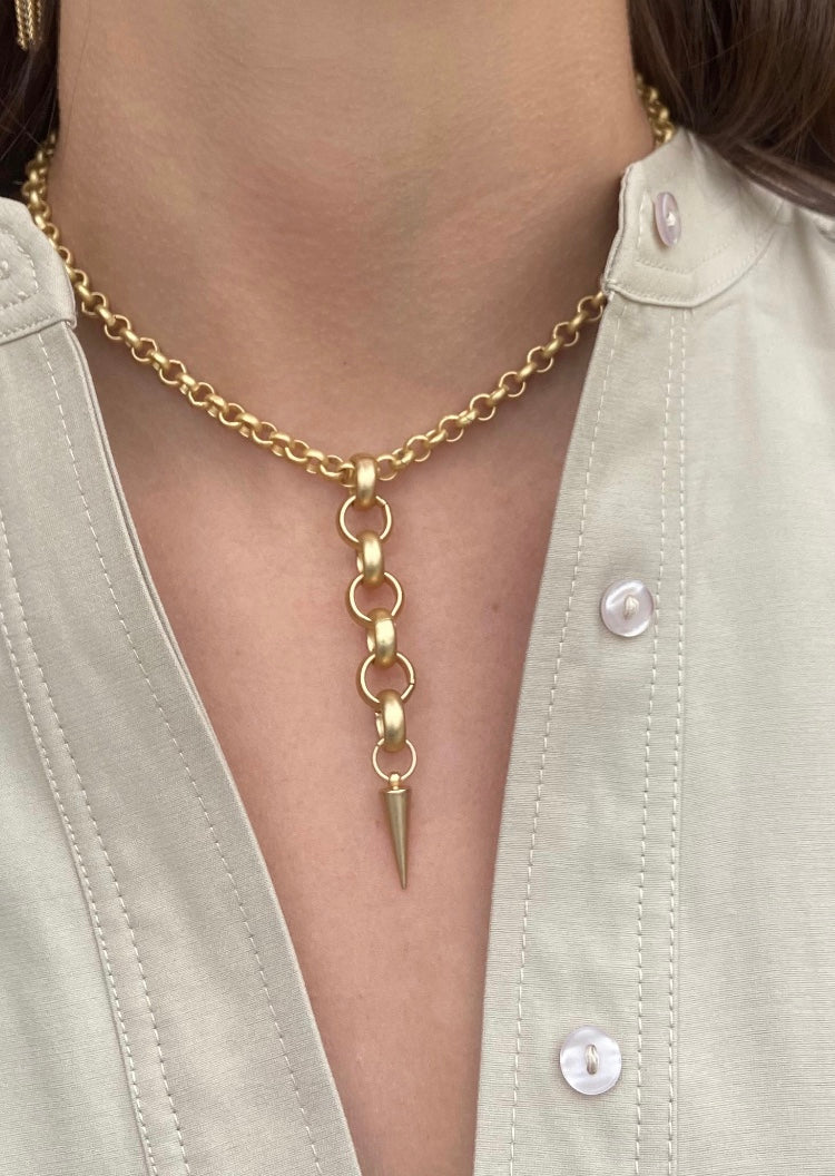 Jupiter - necklace with thick chain and spike drop