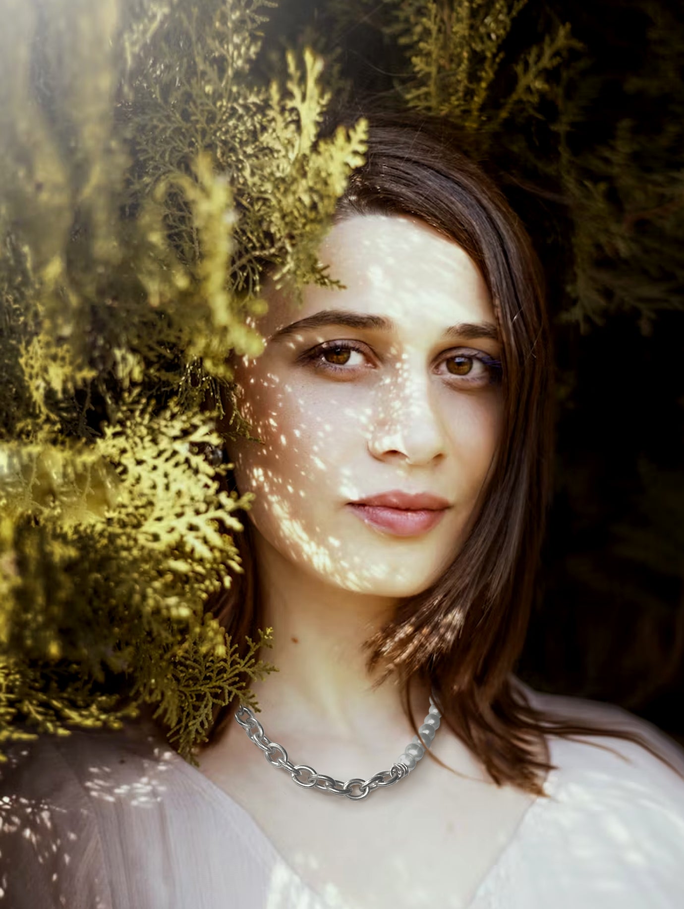 Lenny - necklace with pearl strand accent