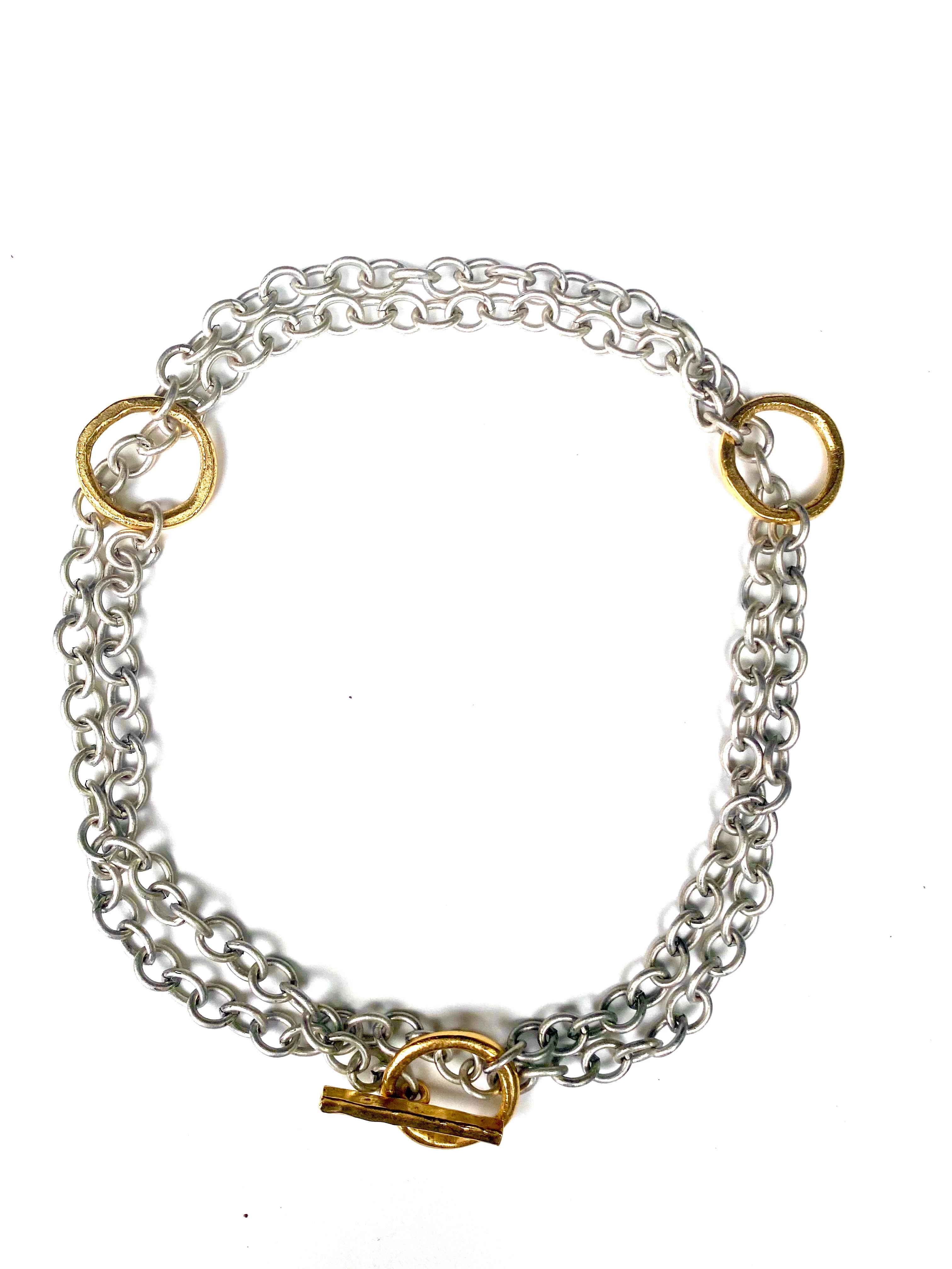 Rebel - adjustable necklace with hammered circles and toggle closure