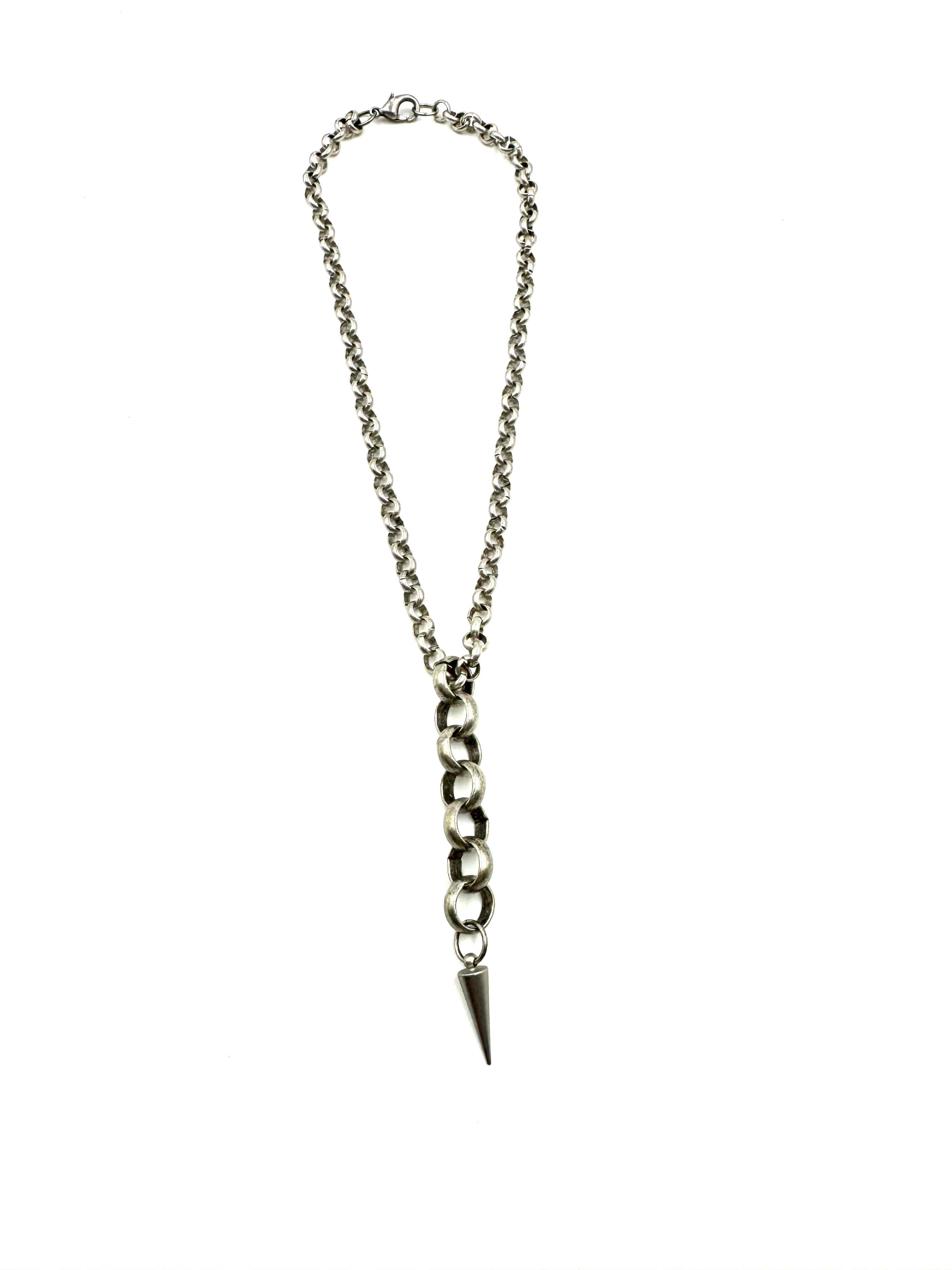 Jupiter - necklace with thick chain and spike drop