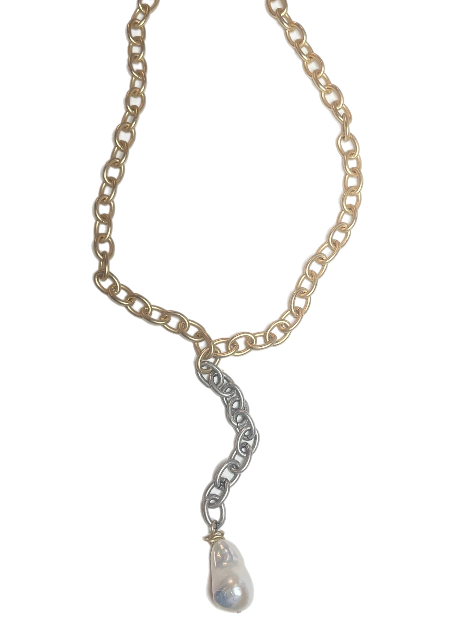 Gretta - two-tone necklace with Baroque pearl