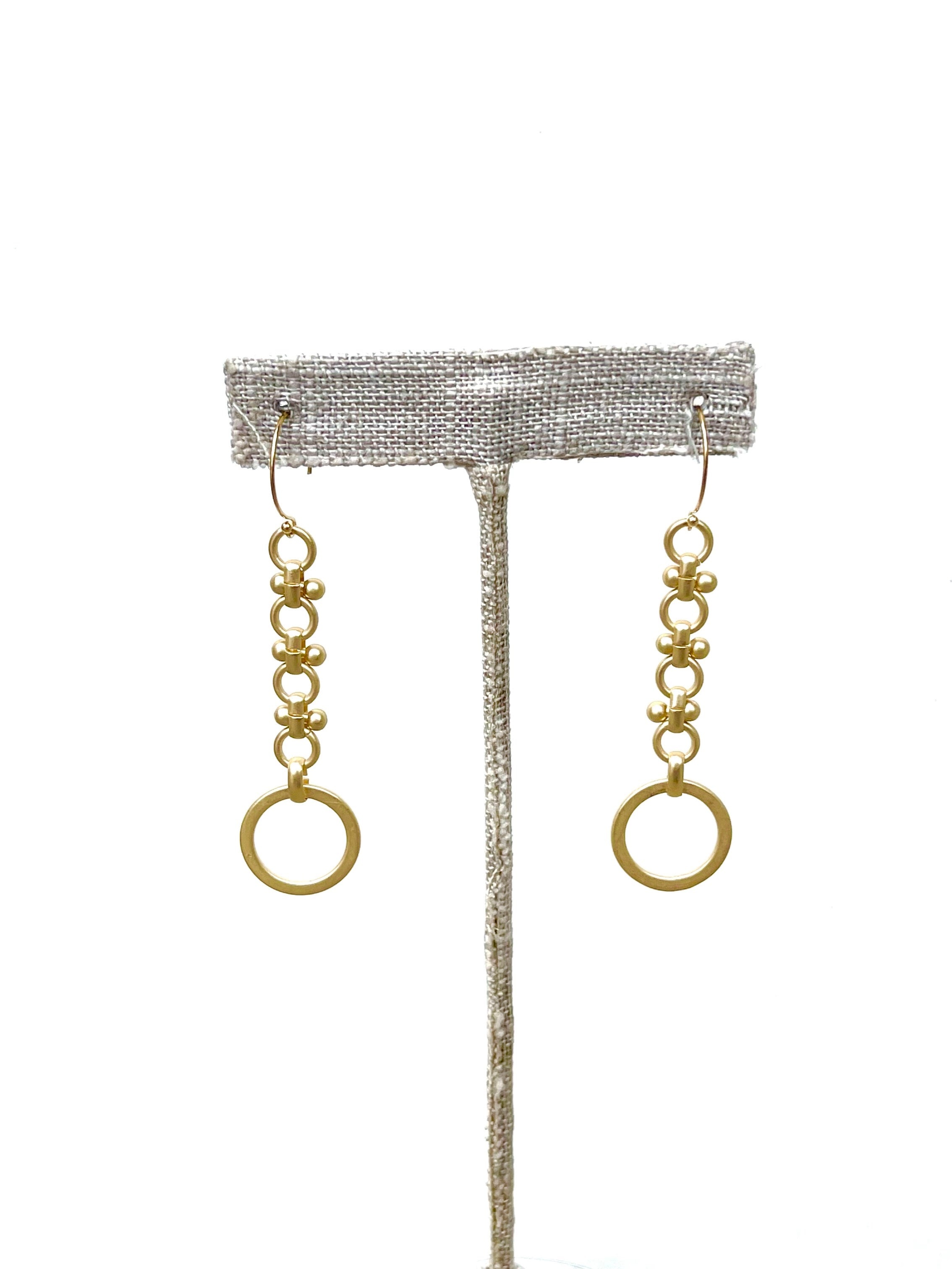 Coco - earrings with luxe chain