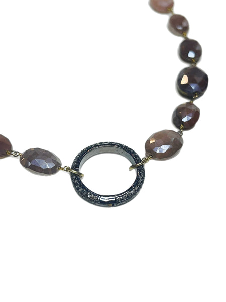 Shades - necklace with semi-precious stones and diamond closure