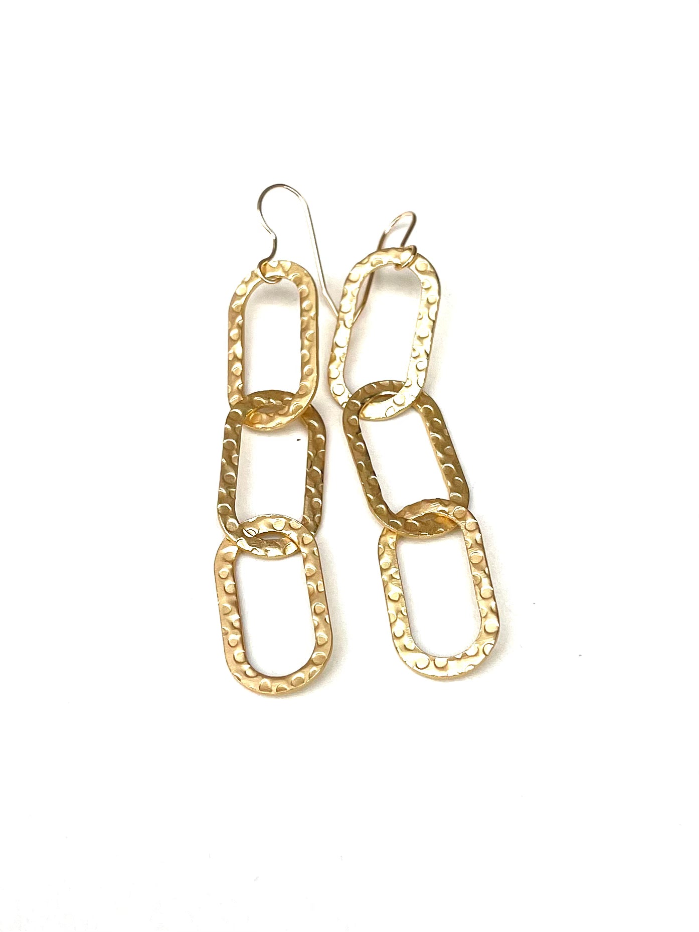 Linx-E - earrings with matte gold hammered links
