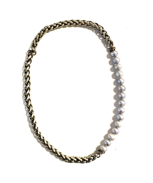 Lenny - necklace with pearl strand accent