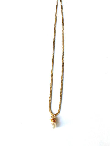 Katie - necklace with wire-wrapped pearl