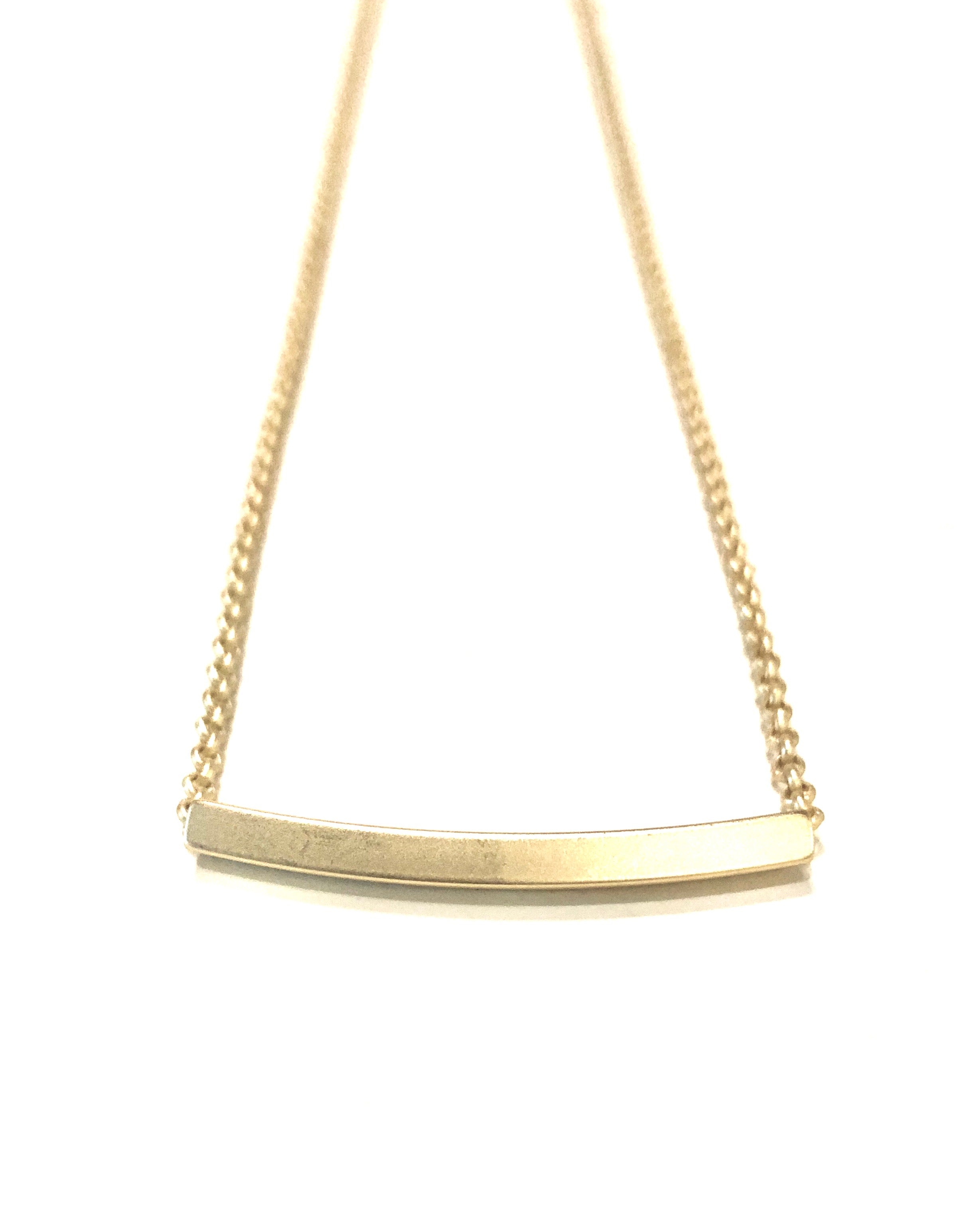 Muse - necklace with curved bar slider