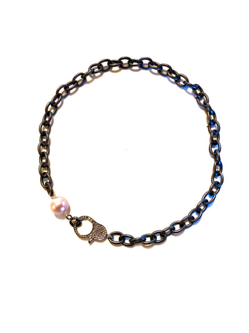 Saturn - necklace with Edison pearl and diamond clasp